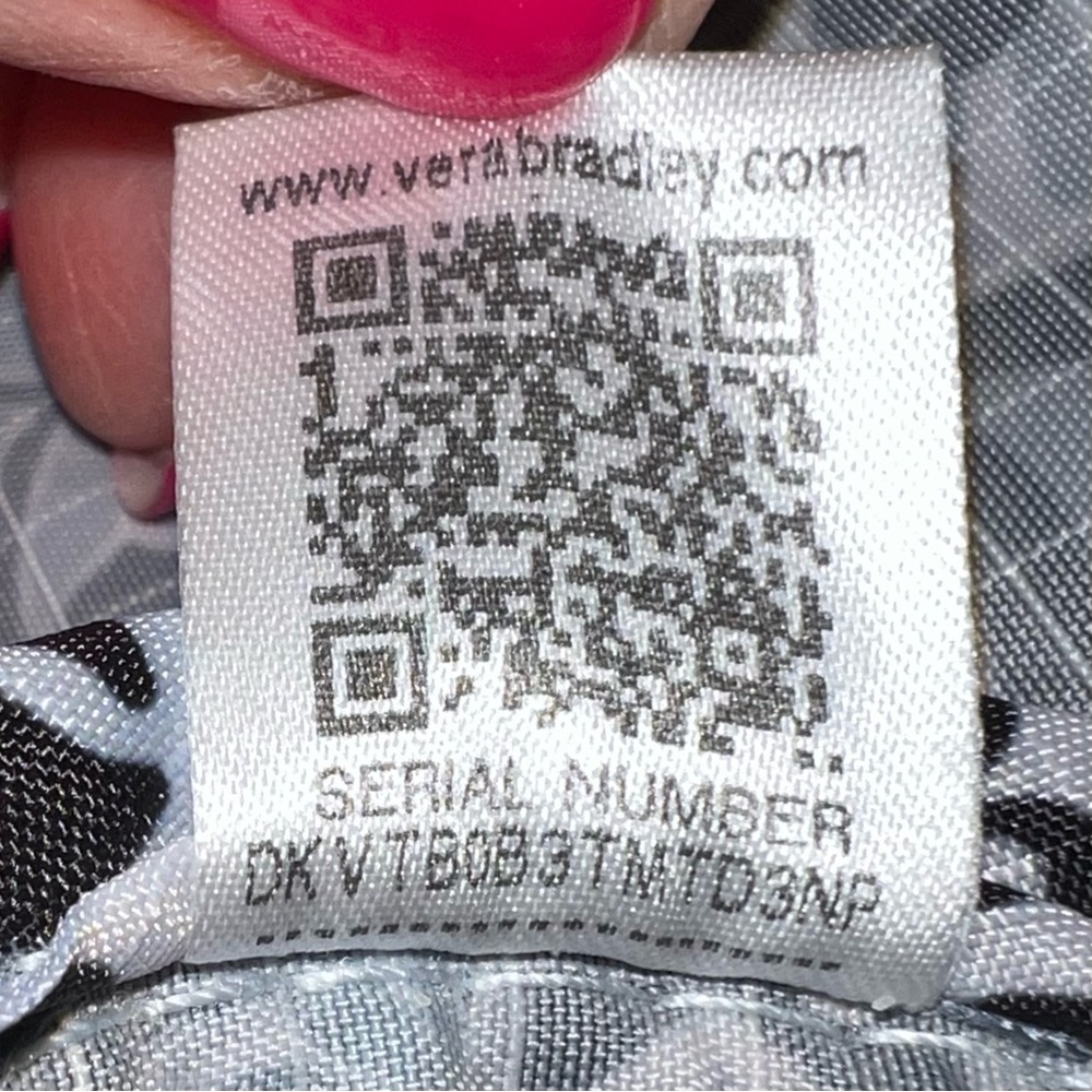 Vera Bradley Nylon Duffle Lisbon Medallion Archived Pattern NWOT 
💥SALE /2 OFF 💥 - Picture 14 of 16
